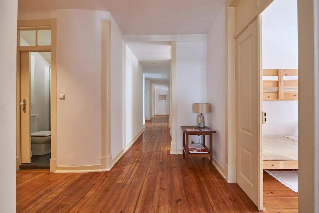 Stunning Near Chiado Apartment Lissabon